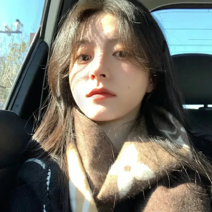 怎么办!高冷教官一亲就红温